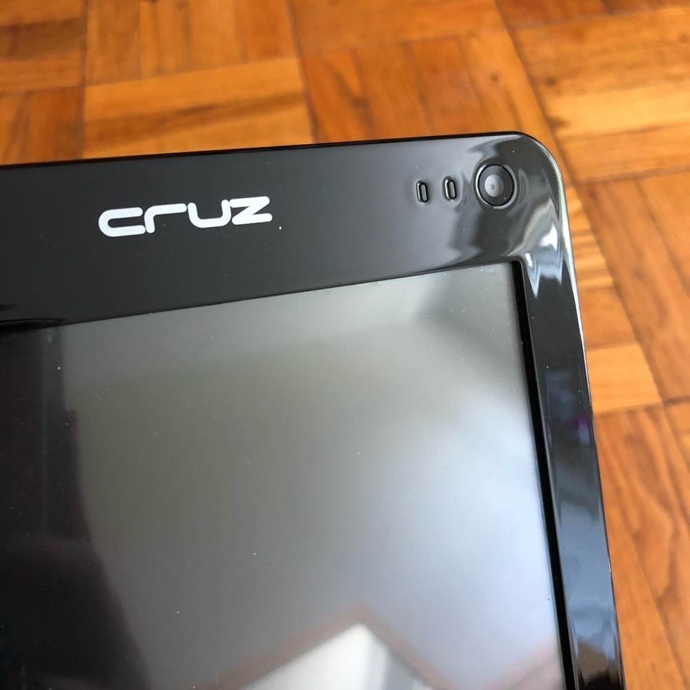 Tablet - Picture 3 of 4
